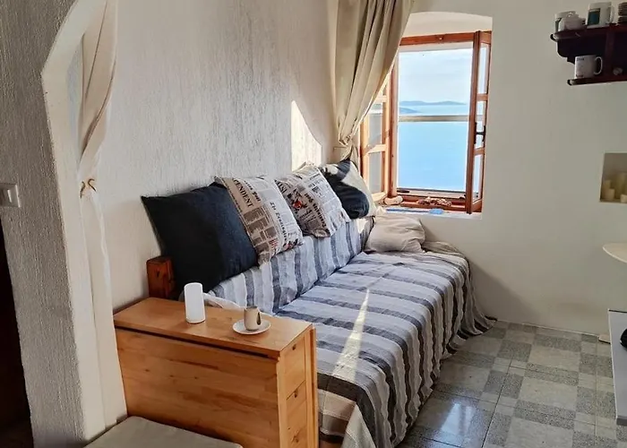 House With A Parking Space Ustrine, Cres - 22967 Ferienhaus
