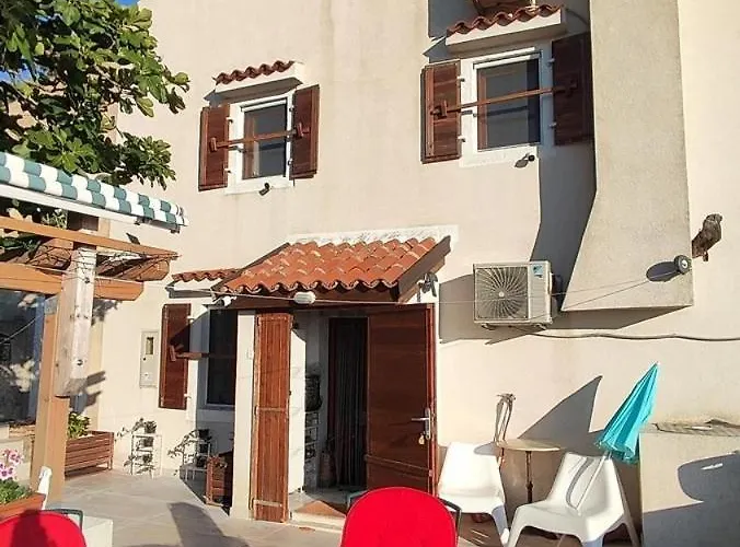 House With A Parking Space Ustrine, Cres - 22967 Ferienhaus Ustrine